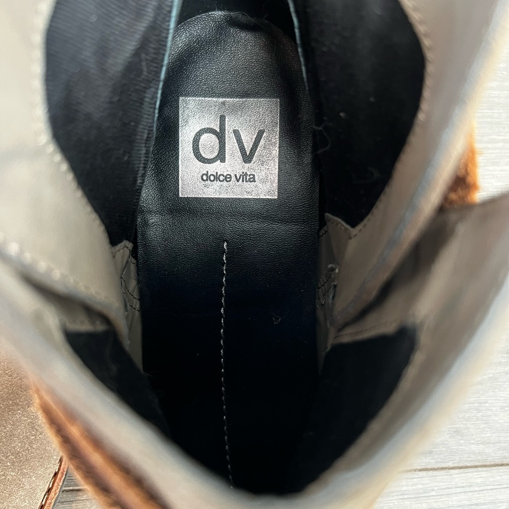 Dolce Vita booties - Picture 3 of 6